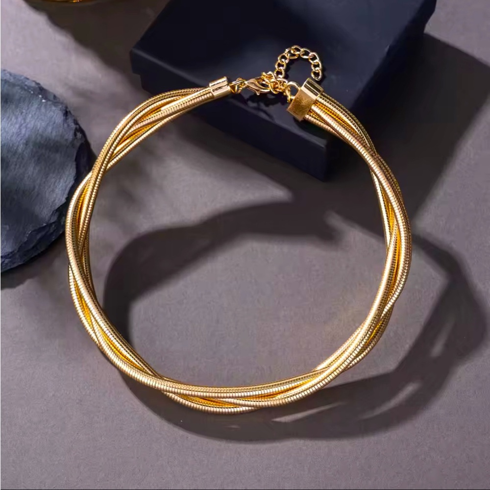 NEW Snake Chain Collar Necklace Gold Layering Chains Triple Strand Choker AU03 - Picture 2 of 4